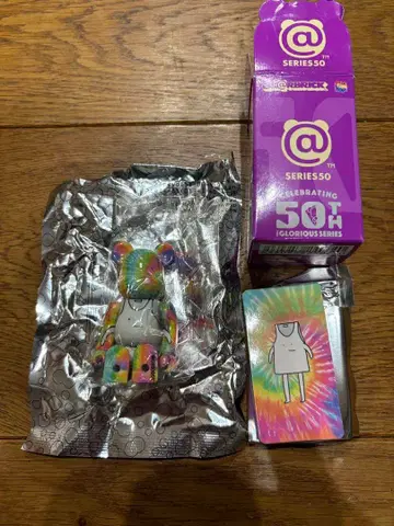 BE@RBRICK 50주년 야바이T셔츠야