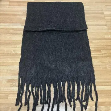 ZARA 다크 그레이 프린지 머플러 EU M