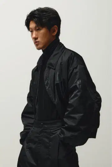 THE ANTI PLATFORM 패디드 플라이트 자켓 MUSINSA