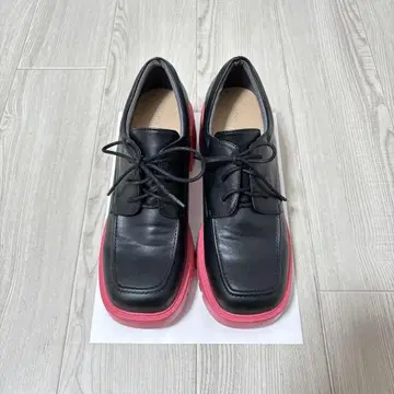 컬러 밑창 레이스업 슈즈 BLACK LL ( 25.0~25.5cm )