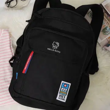 헬로키티 x 메이 오션 나일론 백팩