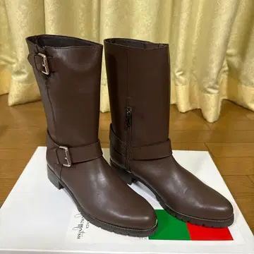 브라운 가죽 지퍼 부츠