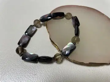 스모키 쿼츠 & 검은 나비 조개 팔찌 17cm