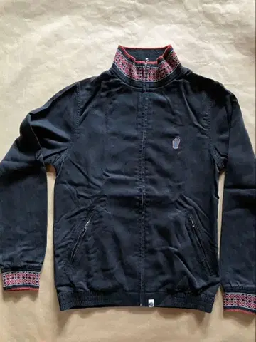 [ 가격 인하 불가 ] pretty green 프리티 그린 저지