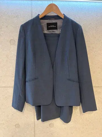 GREEN LABEL RELAXING 그레이 스커트 셋업