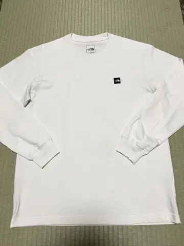 THE NORTH FACE 롱티 화이트 M