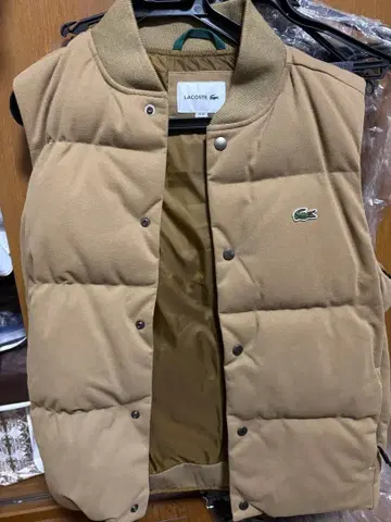 LACOSTE 슬리브리스 다운 자켓 US S 베이지