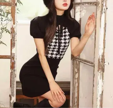 다리치 반팔 니트 원피스