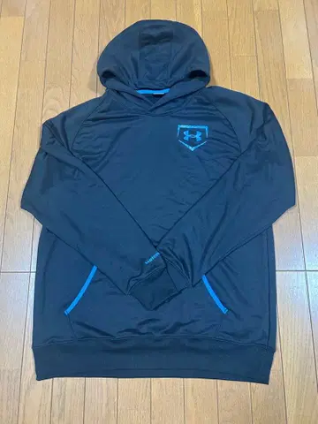 언더아머 새상품 후드티