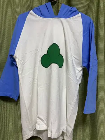 오소마츠 6쌍둥이 래글런 후드티 카라 M