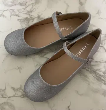 미사용 새상품 아리사나 24cm 실버 플랫슈즈 발레 슈즈