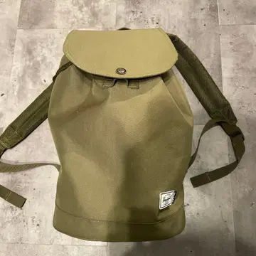 Herschel BEAMS 콜라보 백팩 올리브