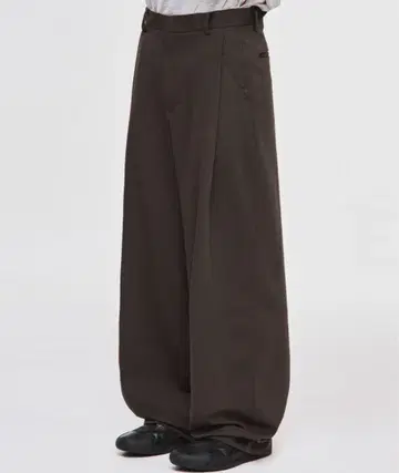 SIGNATURE 원턱 슬랙스 브라운 L 새상품 MUSINSA