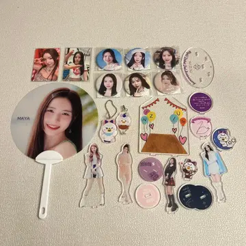 NiziU 마야 캔뱃지 아크릴 스탠드 묶음 판매만 트레이딩 카드