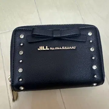 JILL by JILLSTUART 블랙 접이식 지갑