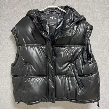 ZARA 블랙 후드 부착 다운 베스트 XL