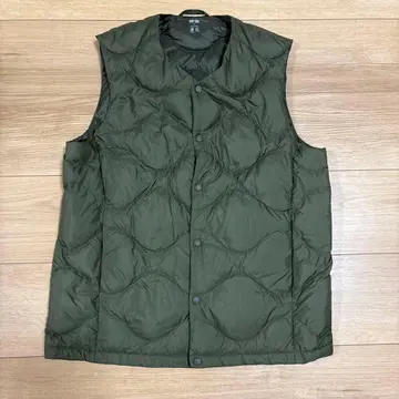 유니클로 UNIQLO 울트라 라이트 다운 베스트 올리브 S