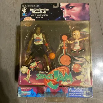 스페이스 잼 마이클 조던 피규어