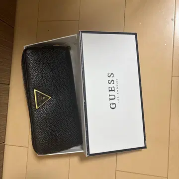 GUESS 블랙 가죽 장지갑