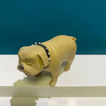 크로우즈 개 피규어