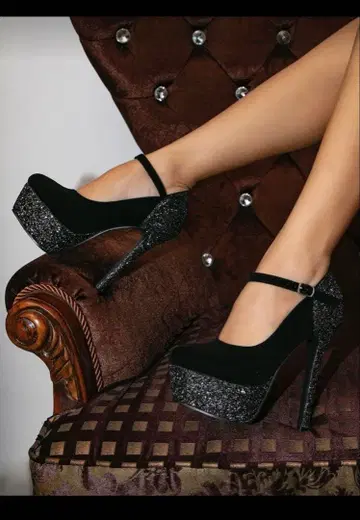 캬바쿠라 하이힐 블랙 미사용 새상품 23.5cm 통굽 야간업소 반짝이