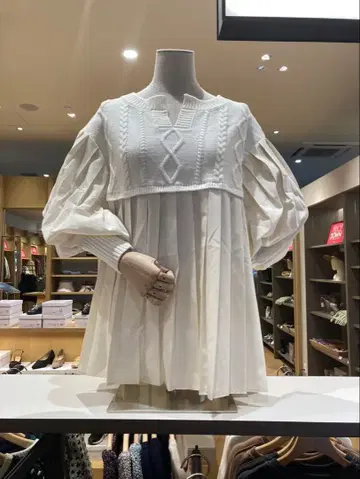 BEAMS HEART 플리츠 니트 블라우스 아이보리 화이트