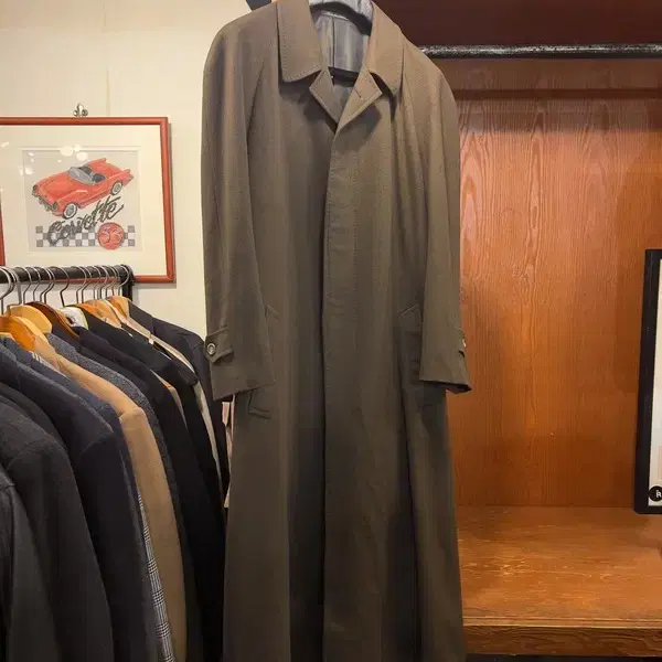 꼬르넬리아니 코트 100