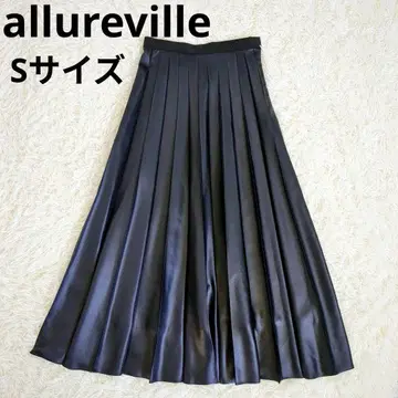 컨디션 최상 알아바일 allureville 롱 플리츠 스커트 네이비 광택