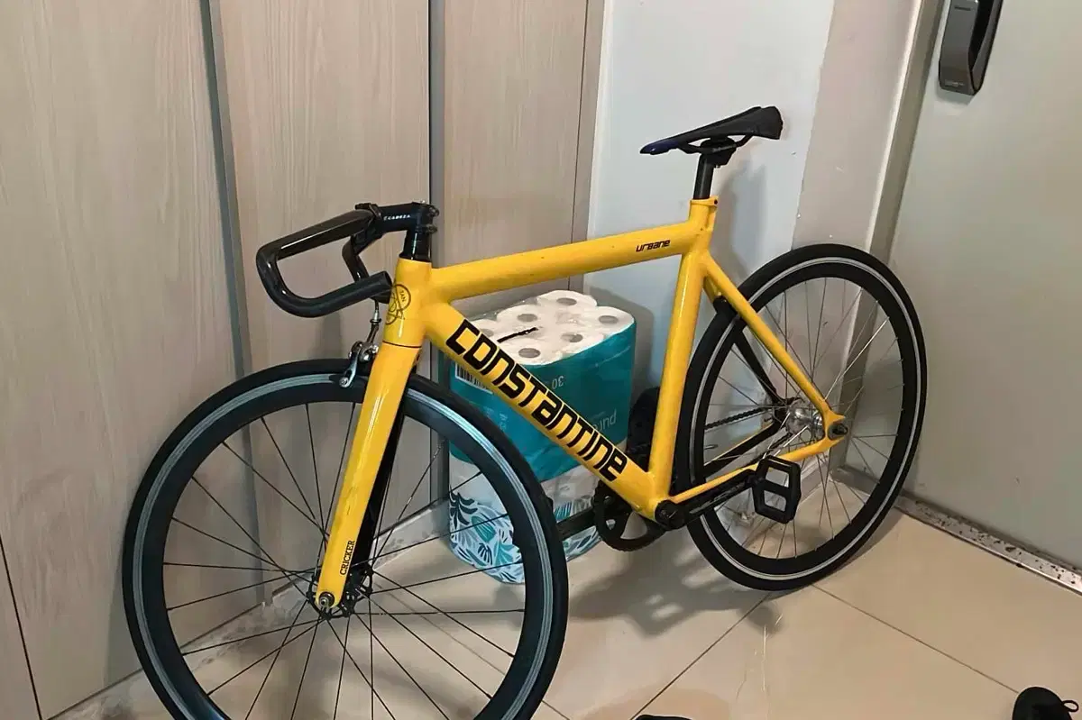 CONSTANTINE 콘스탄틴 Constantine Urbane 2016 edition/large on