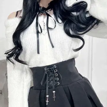 MA*RS 마즈 어깨 트임 샤기 니트탑