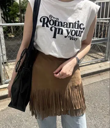 Kastane 스웨이드 미니 스커트 베이지 사이즈 2