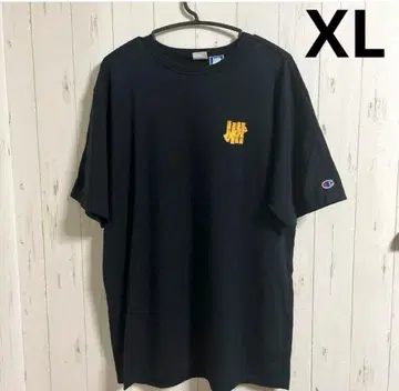 UNDEFEATED 챔피온 콜라보 T셔츠 블랙