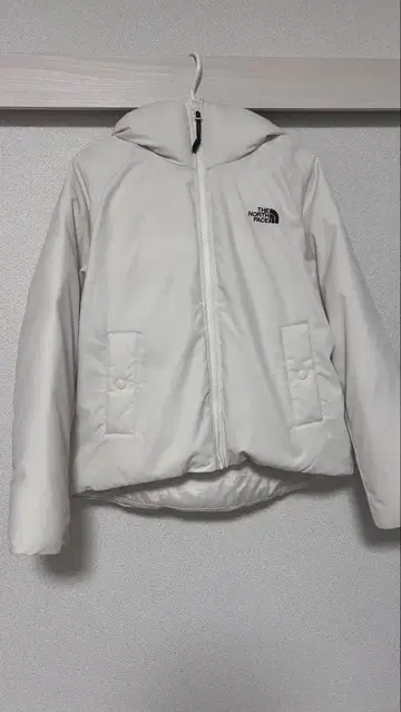 THE NORTH FACE 화이트 다운 자켓