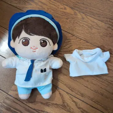 BTS JIN 봉제 인형, 코스튬