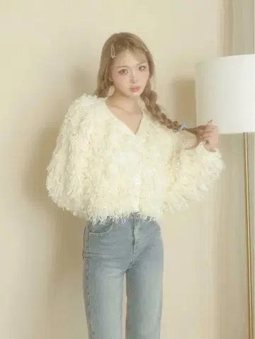 다리치 루프 니트 가디건 아이보리