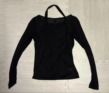 COCO DEAL 레이어드 홀터넥 긴팔 블랙 사이즈 2