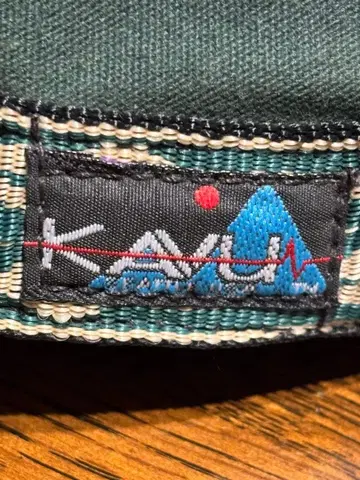 빈티지 KAVU 다크 그린 캡