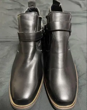 블랙 가죽 버클 숏부츠