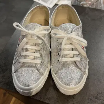 [ 몇 회 사용 ] SUPERGA 여성용 스니커즈 실버 24cm