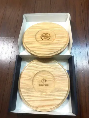 FIGHTERS X FAV 홋카이도산 우드 플레이트 세트