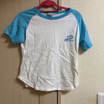 piko 화이트/라이트 블루 래글런 T셔츠