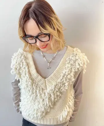 LEINWANDE Mix Roop Sleeveless Sweater