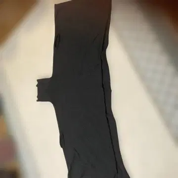 08맵 변형 하이넥 스웨터
