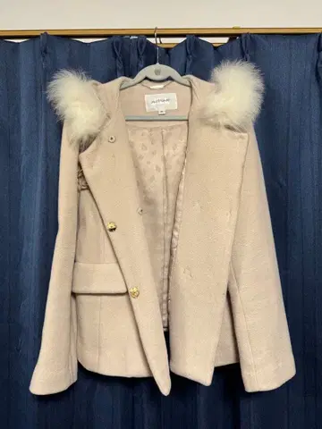 질스튜어트 아우터