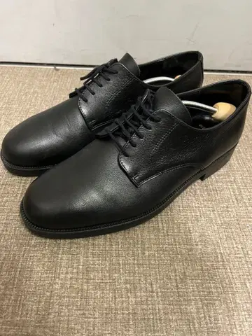 클레망 포스트맨 슈즈 닥터마틴