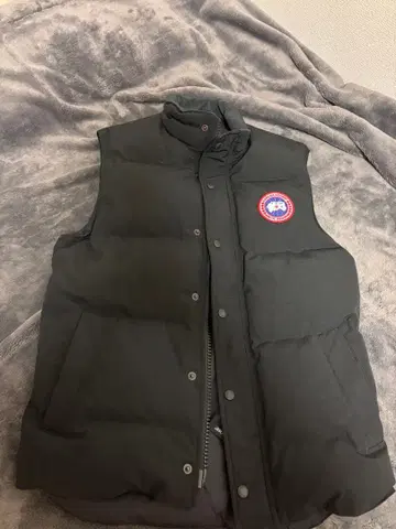 Canada Goose 블랙 다운 베스트 S