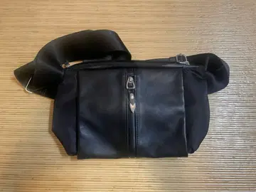 블랙 바디백 웨스트 파우치