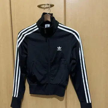 adidas 블랙 트랙 자켓