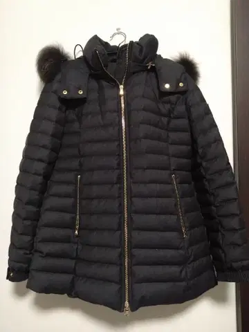 TATRAS 블랙 다운 재킷 퍼 포함
