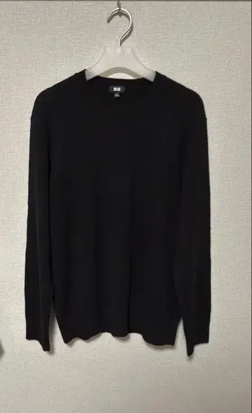 UNIQLO 캐시미어 100% 블랙 스웨터